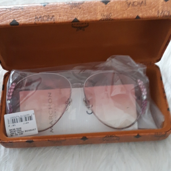 New MCM Aviator Sunglasses - Picture 4 of 6